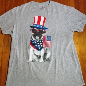 Well Worn Pug Patriotic Graphic T Shirt Grateful Red White Blue USA Flag Large